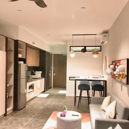 Scarletz Suites Klcc By Signature Apartment Kuala Lumpur Luaran gambar